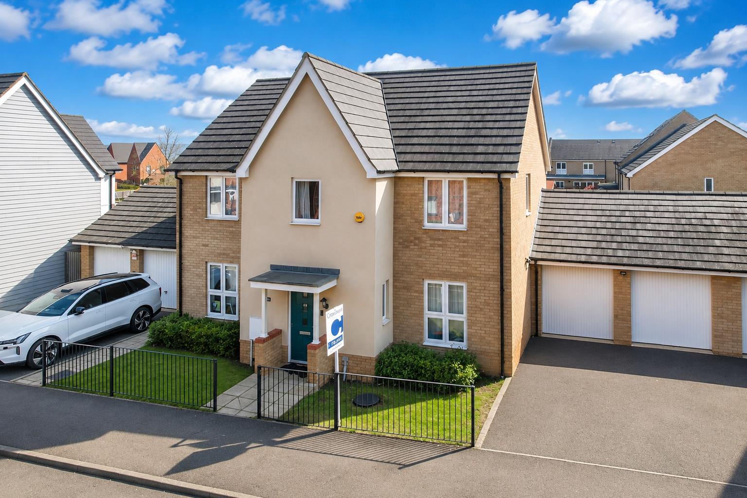 4 bed property in Angus Way, Milton Keynes